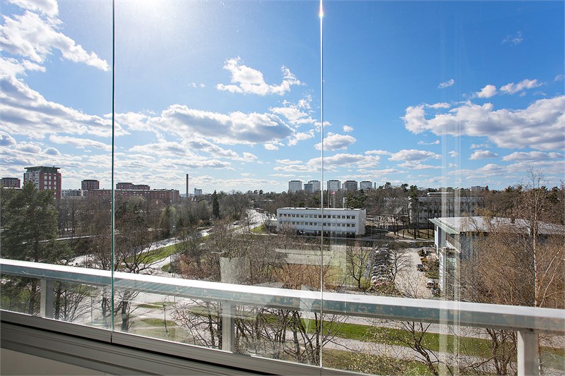 Utsikt. från inglasad balkong