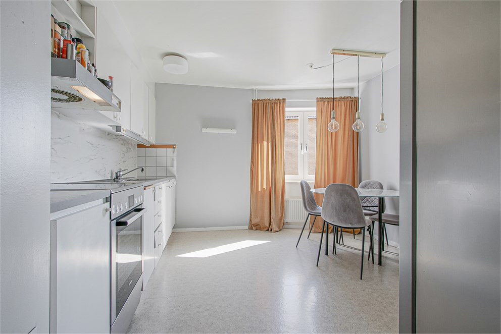 Skarpbrunnavägen 15