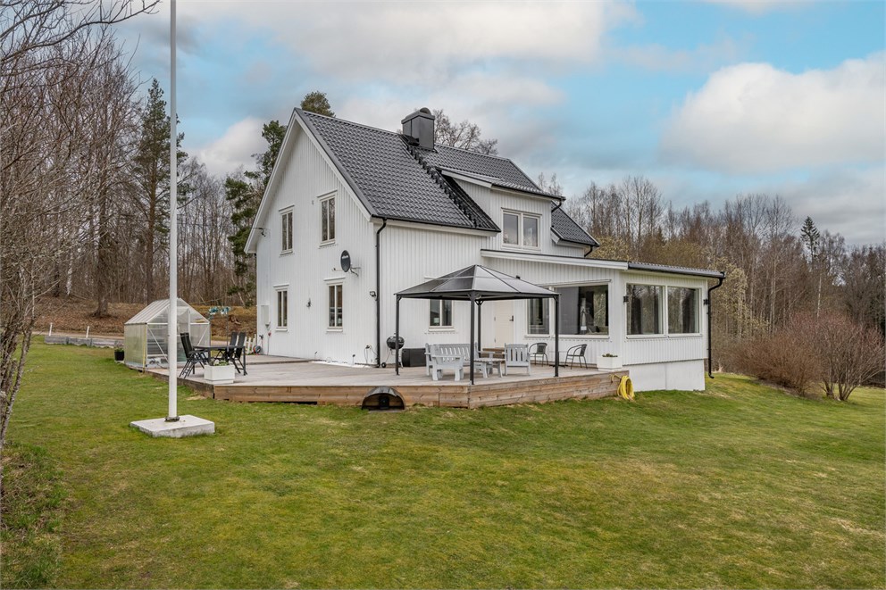 Södra Bruksvägen 9