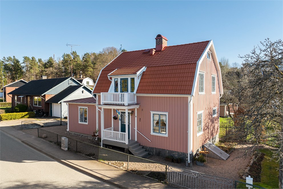 Varmt välkomna till Hökvägen 5!