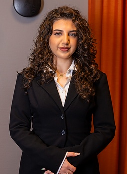 Elena Asil