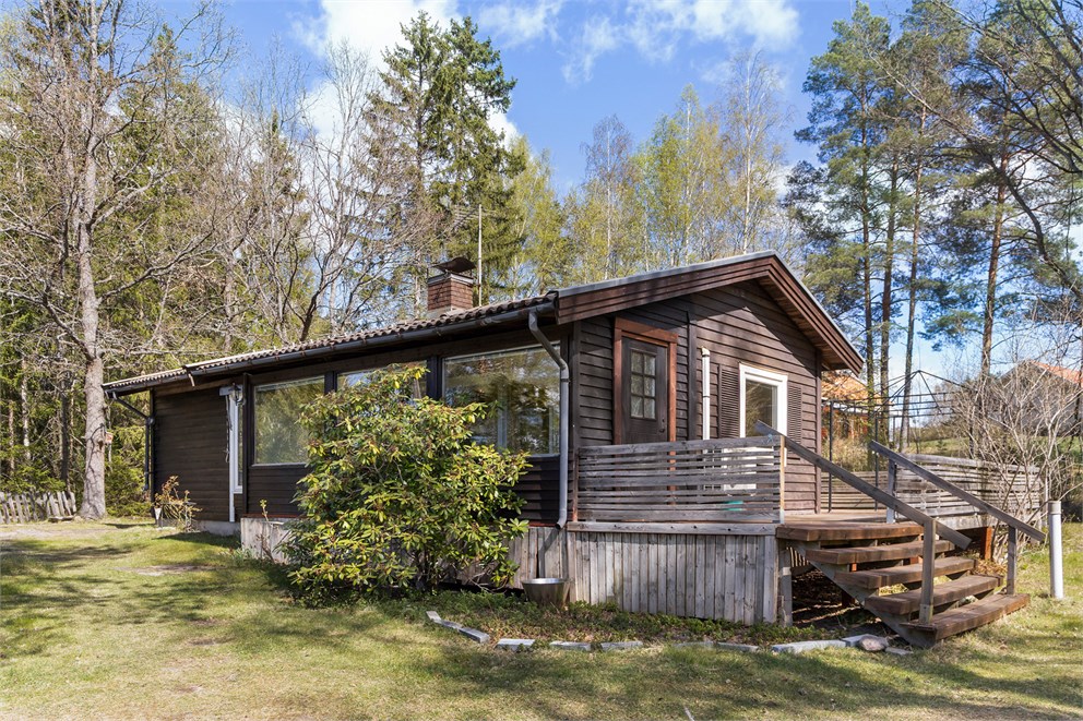 Amtorpsvägen 8
