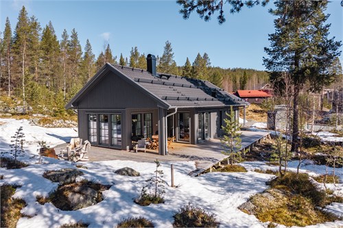 Tjäderstigen 15