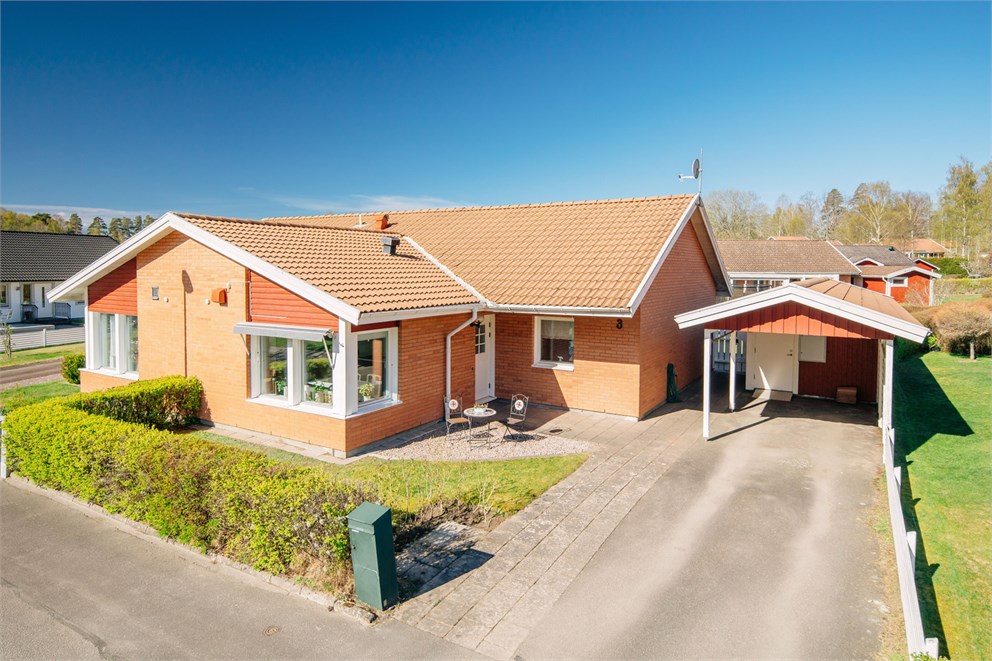 Isbanevägen 3