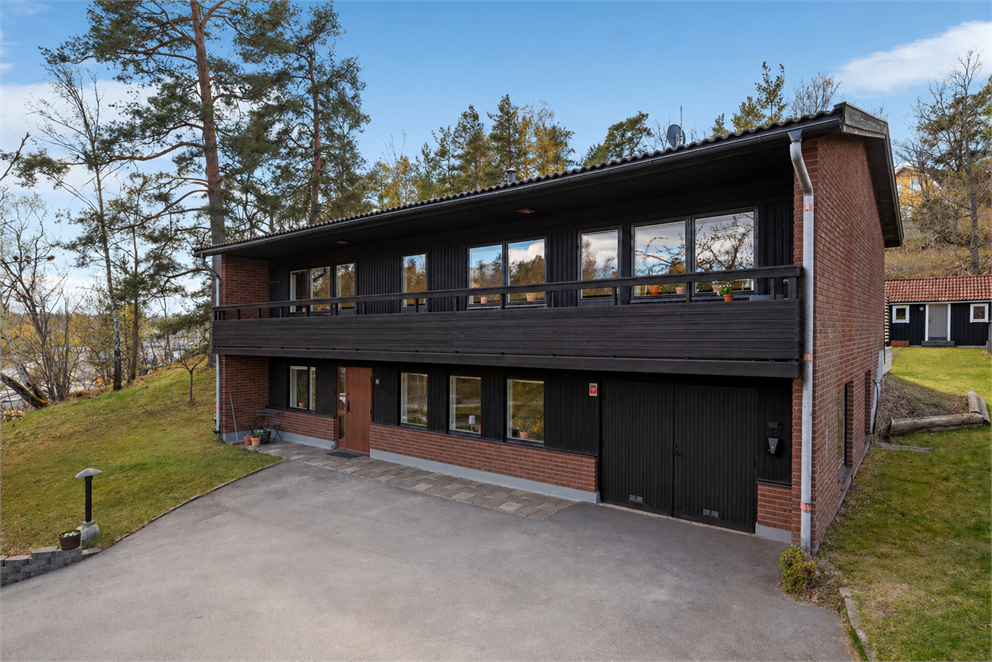 Västra Banvägen 138