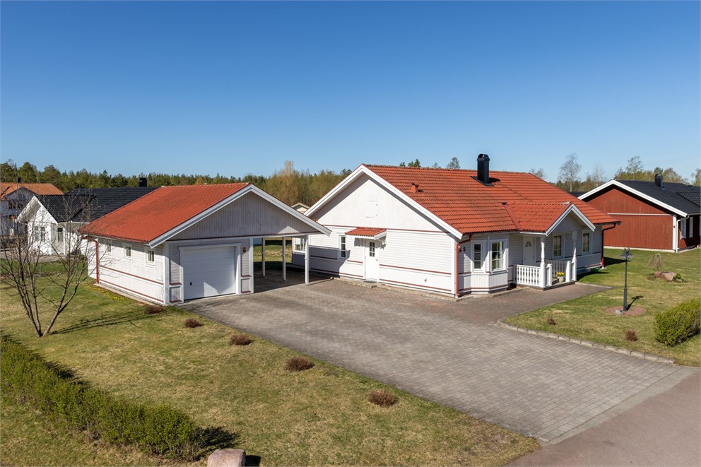 Skvattramsvägen 8