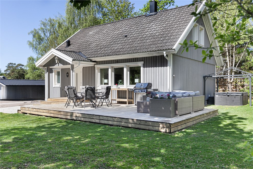 Örebyvägen 15