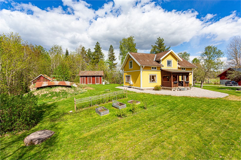 Ullersätter 616 + Gillberga 2:27