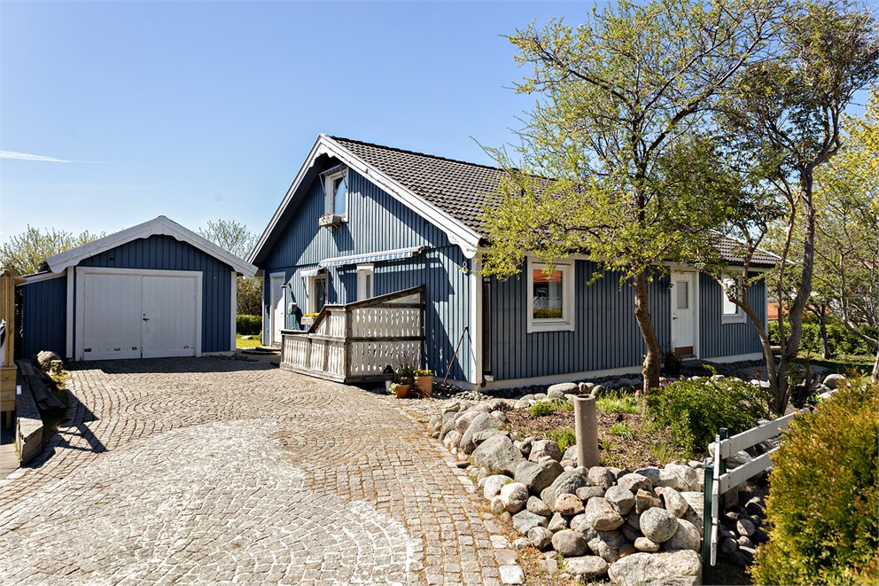 Stockrosvägen 8