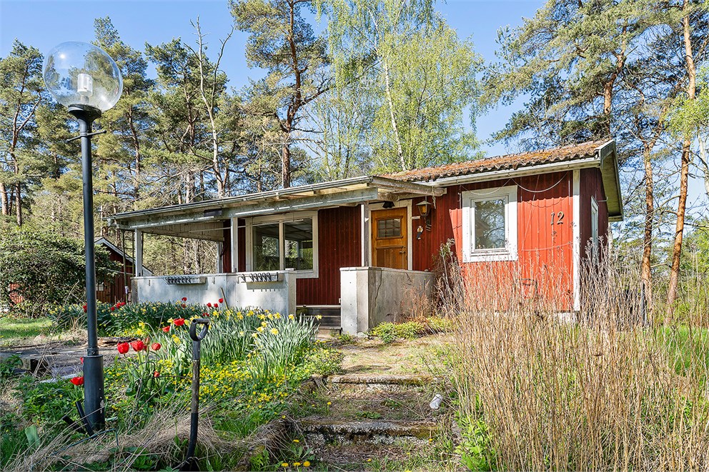 Burhultsvägen 12
