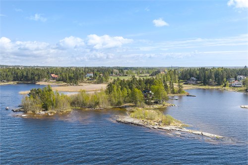 Badplats en bit från huset