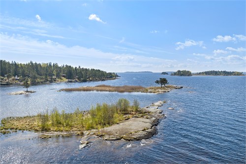 Badplats en bit från huset