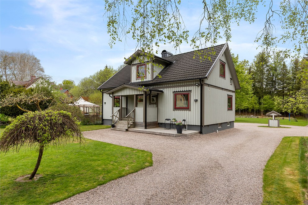 Hualtsvägen 17