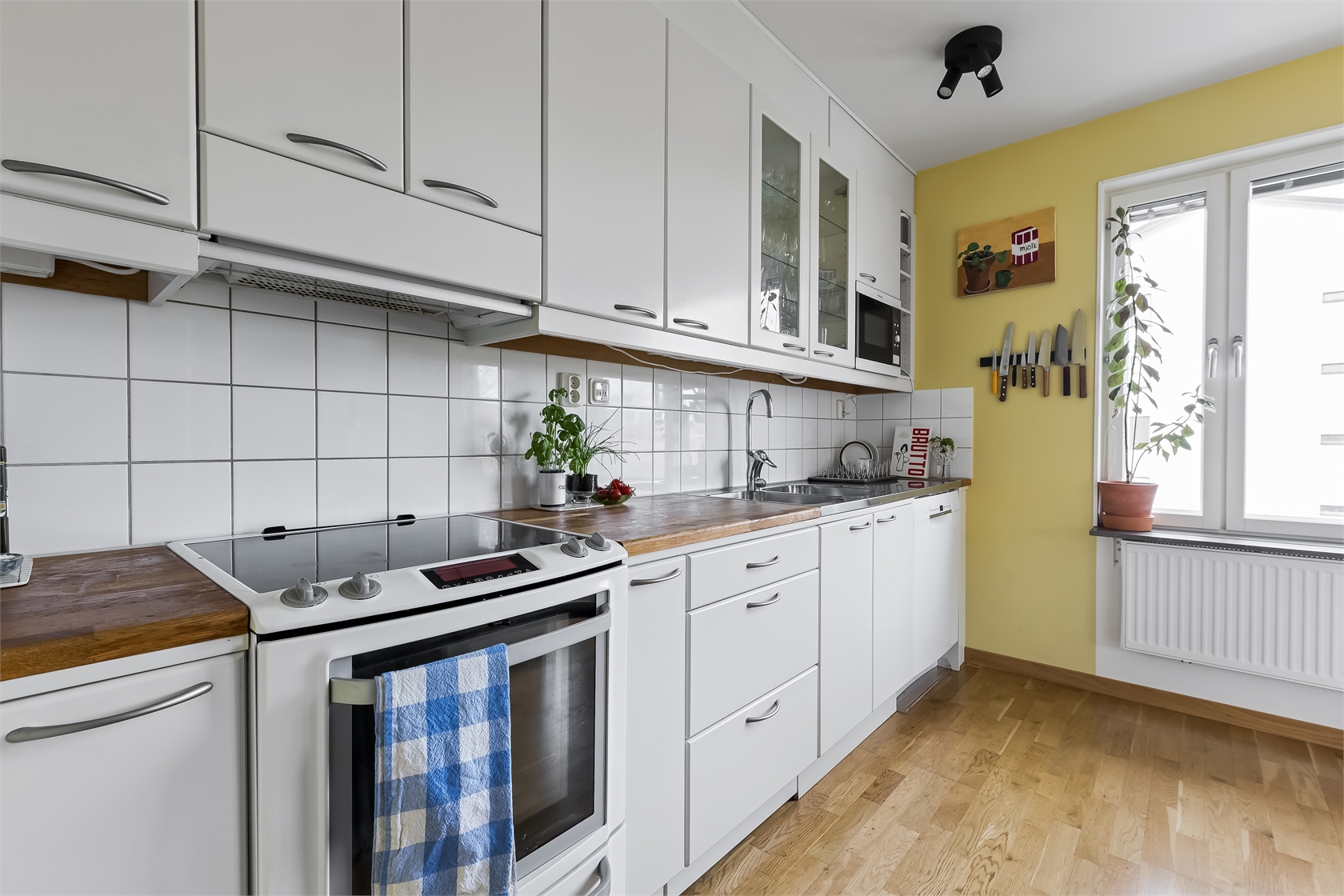 Ågesta Broväg 40, 3tr – bild 12