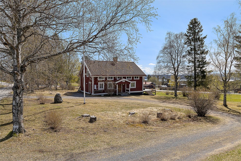 Täng 105