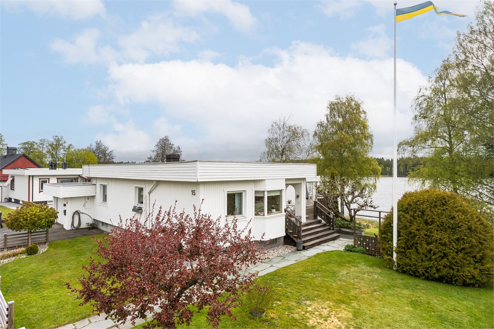 Hattsjövägen 15
