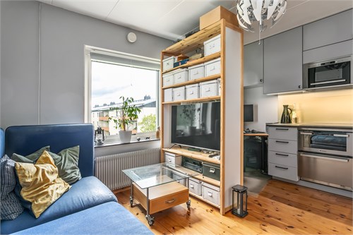 Målarvägen 6, 2tr