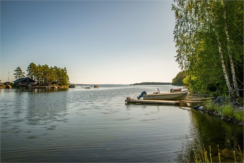 Båtplats några minuter från huset
