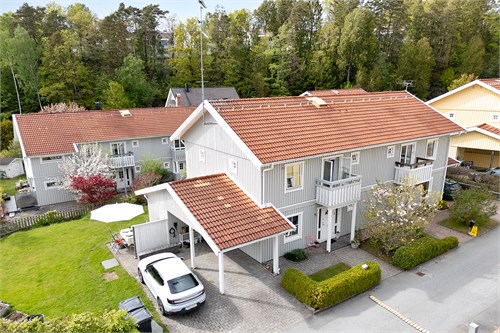 För dig som älskar trädgård & soliga uteplatser! 