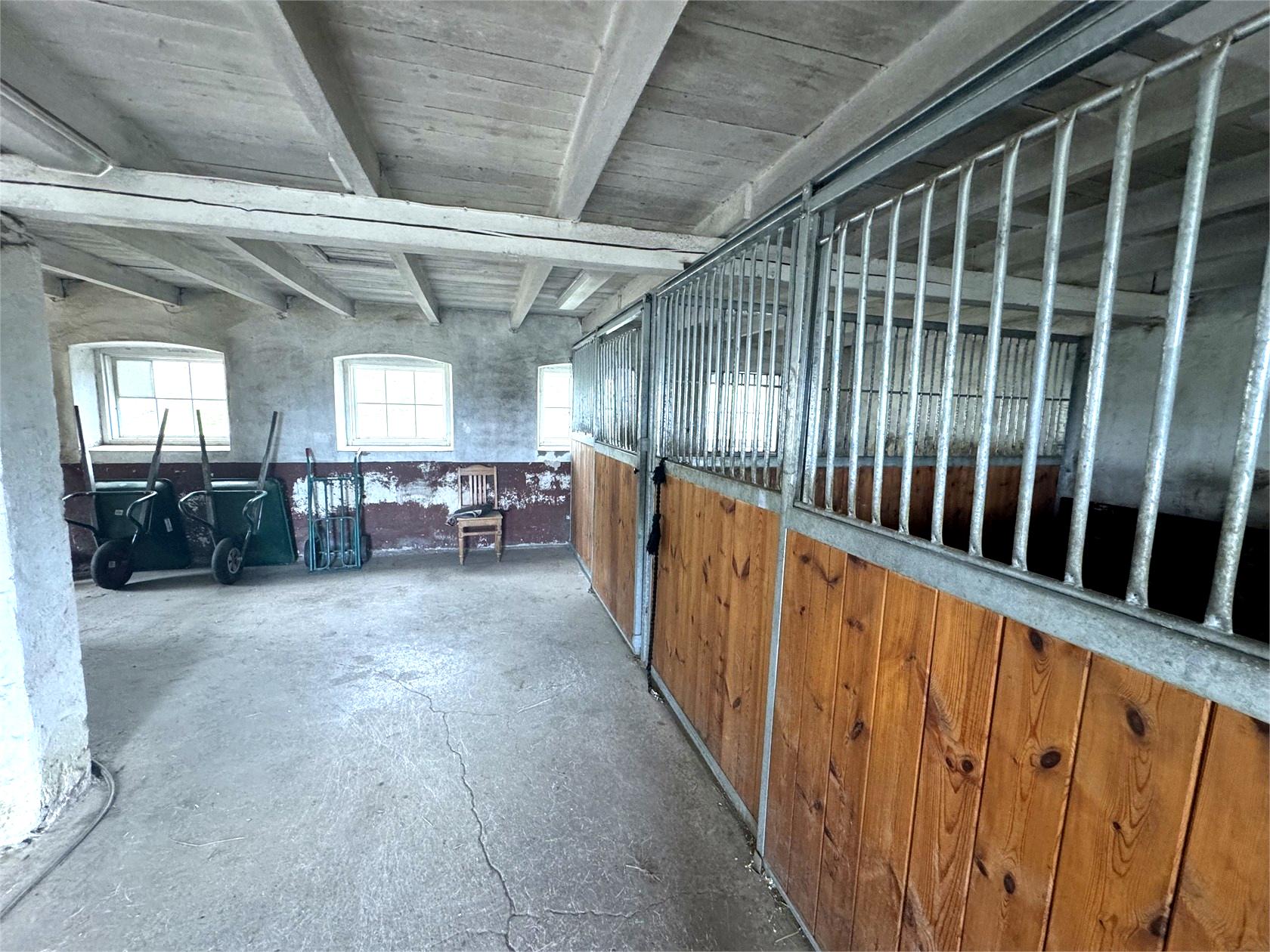 Budgivning pågår – bild 29