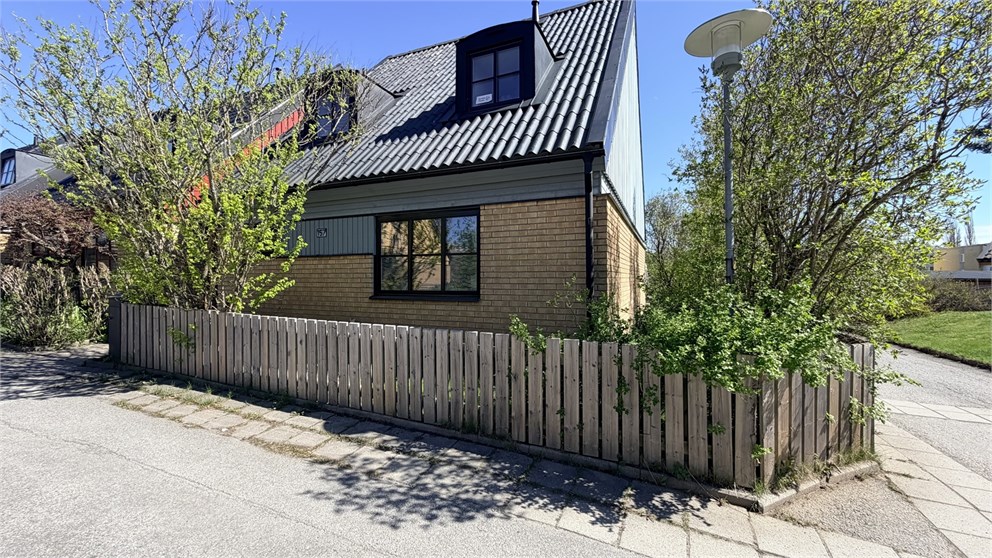 Bärnstensvägen 157