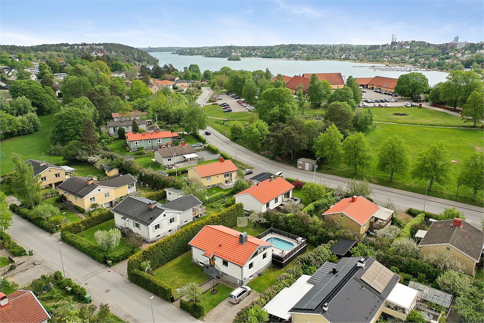 Slottsvägen 4
