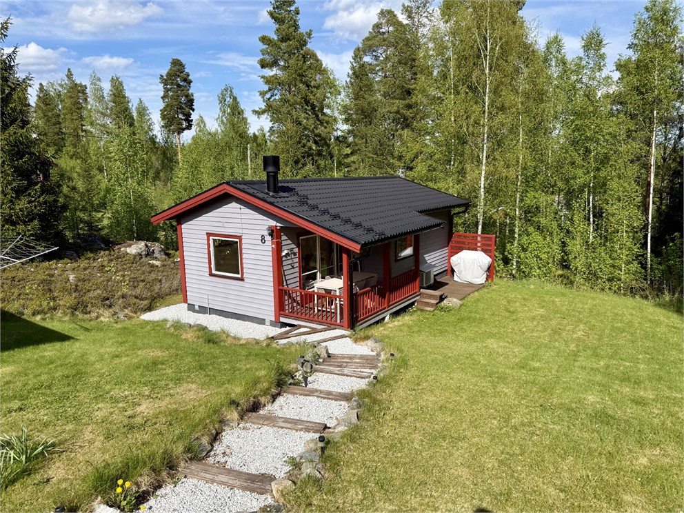 Brudholmsvägen 8
