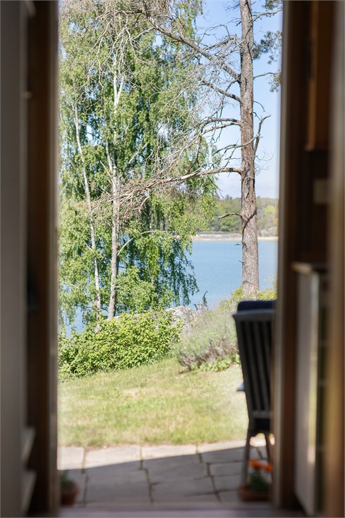 Sjöutsikt direkt från stugan