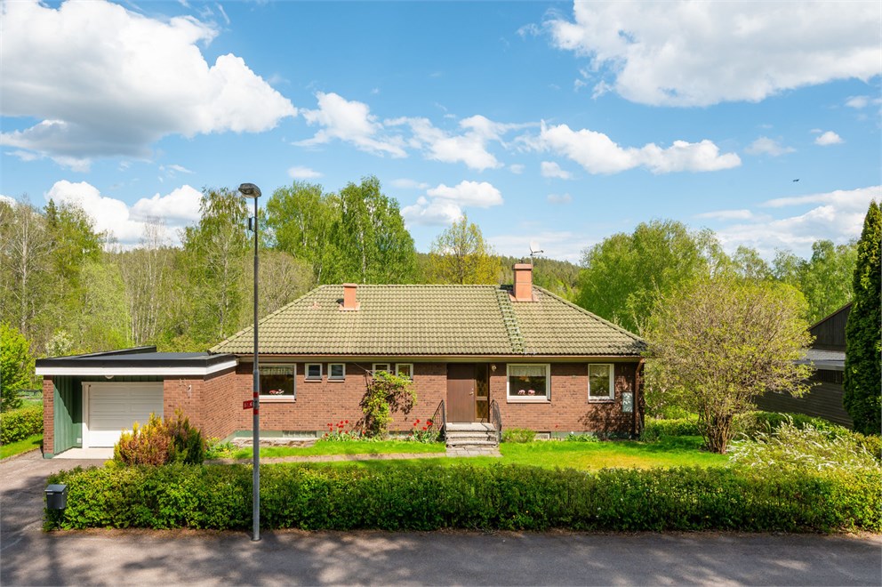 Hästskovägen 11