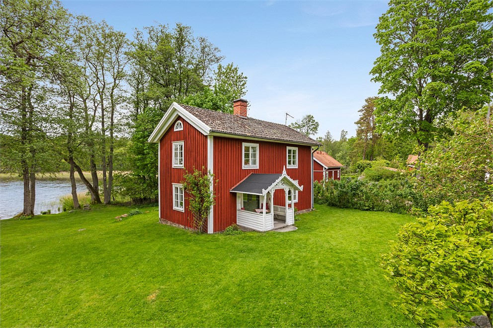Kvarsätters sjöväg 8+10