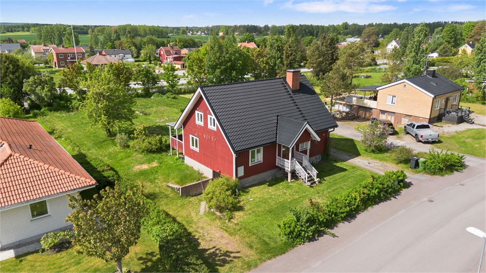 Rosenvägen 8