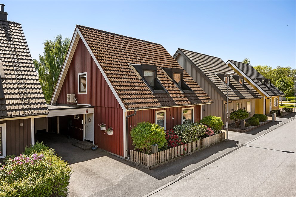 Dävertvägen 6