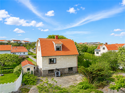 En rejäl villa i bra läge