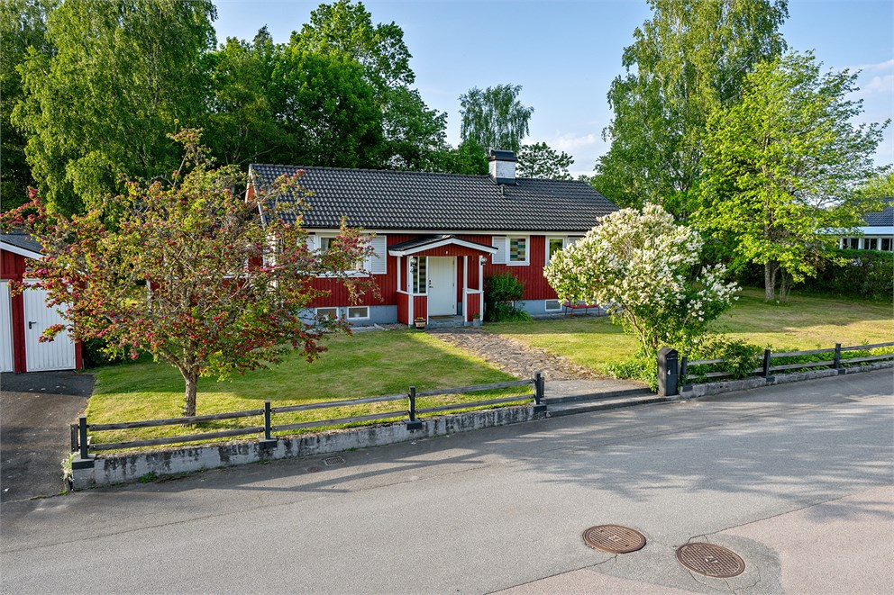 Rönnbärsvägen 4