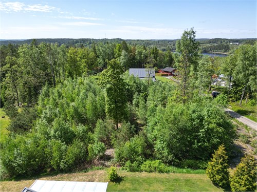Närliggande sjöar Buasjön och Hällsjön
