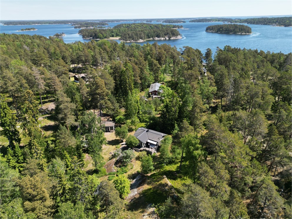 Svartsö Gällnö 703