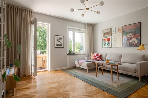 Valutavägen 32