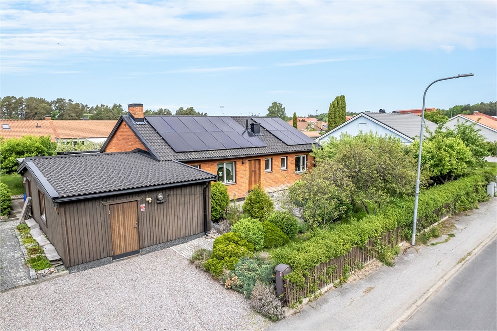 Ängsvägen 19