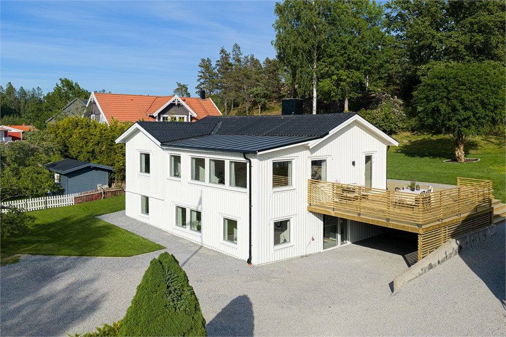 Aniaravägen 9
