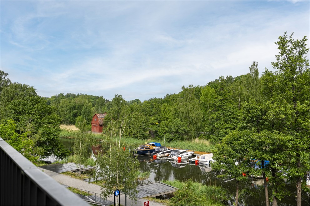 Labradorgatan 8
