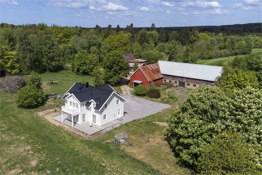 Hulrugeredsvägen 145