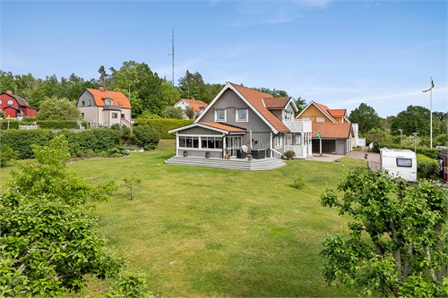Herrgårdsvägen 5