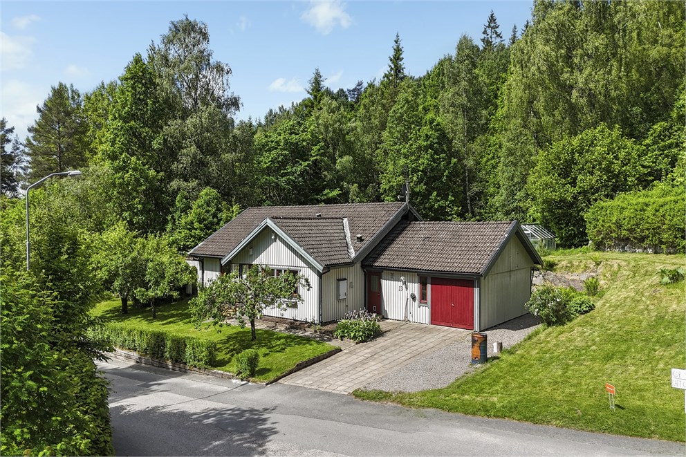Ullasjögatan 13