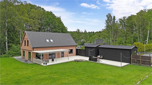 Karlskronaviksvägen 90