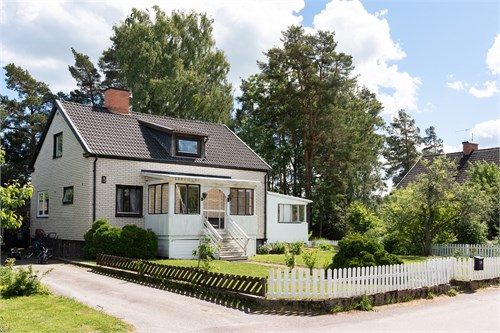 STENHAGSVÄGEN 3