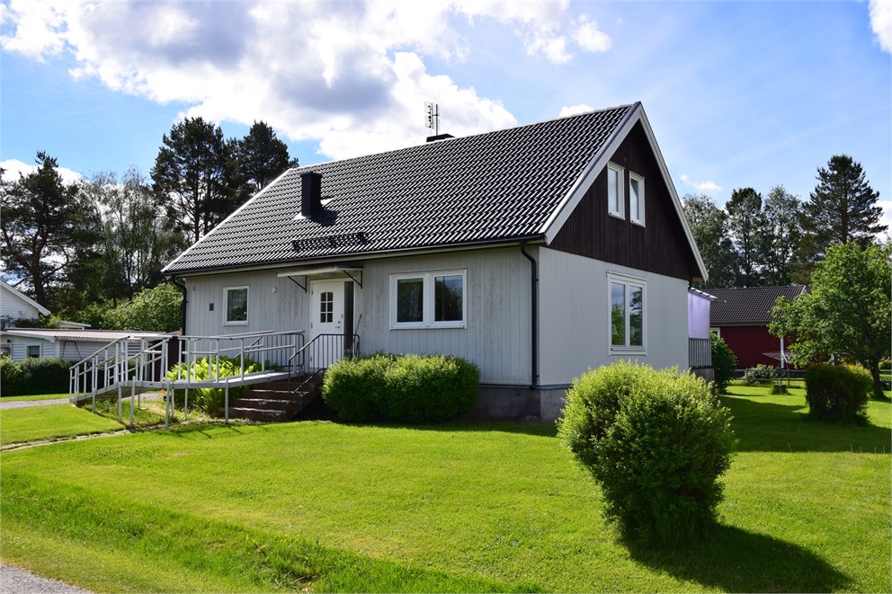 Åkergårdsvägen 8