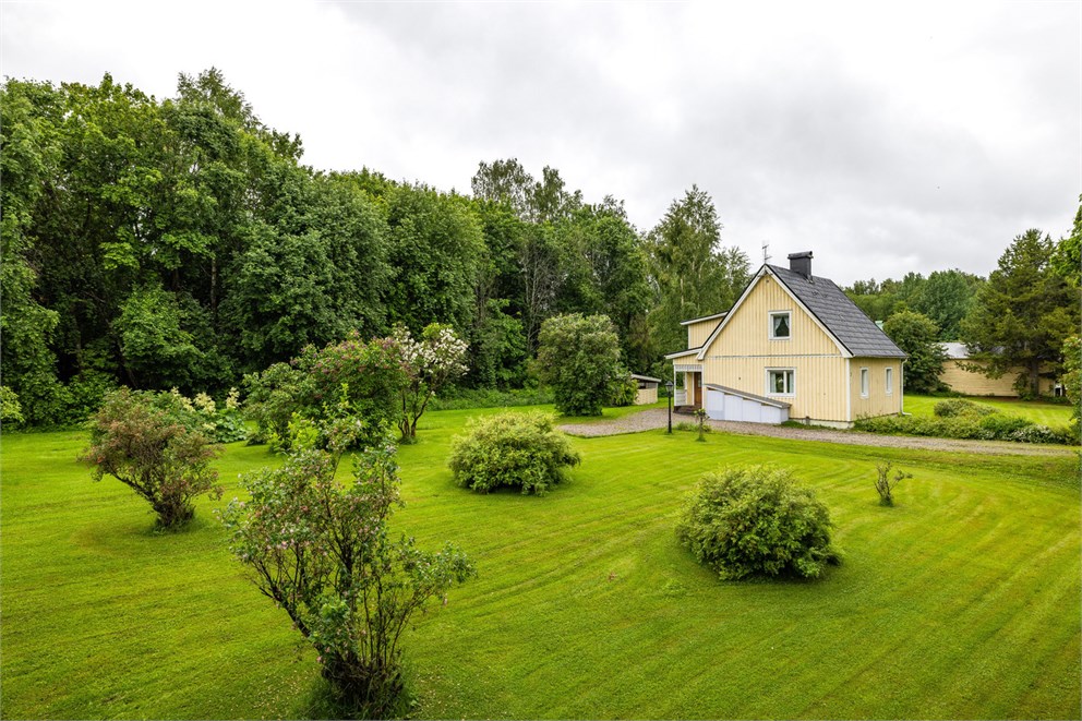 Hökvägen 3