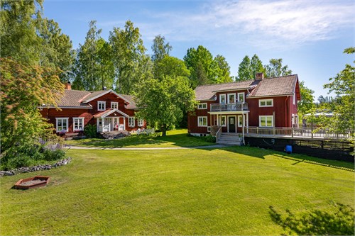 Östra Trösten 145, 147