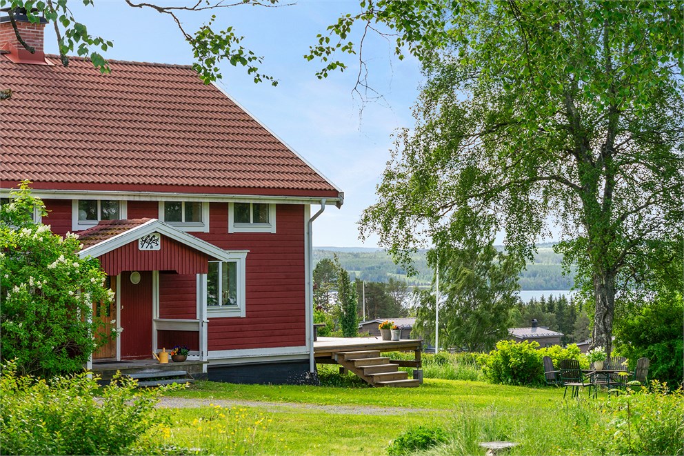 Täng 105
