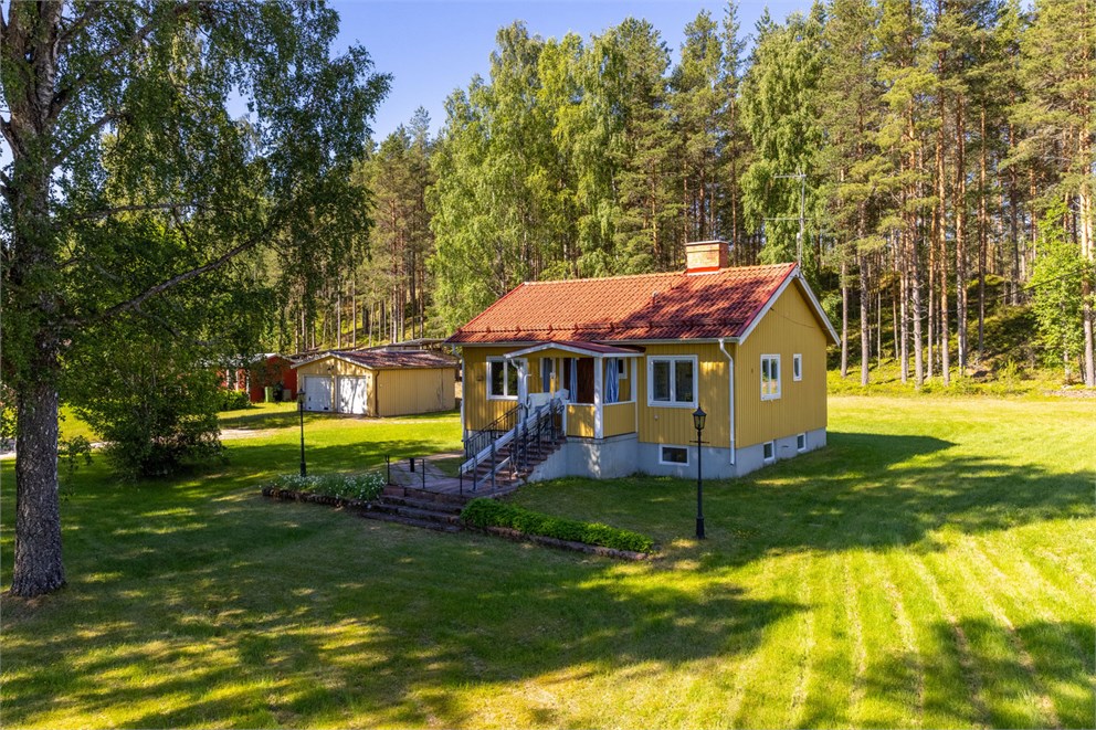 Våmhusvägen 152